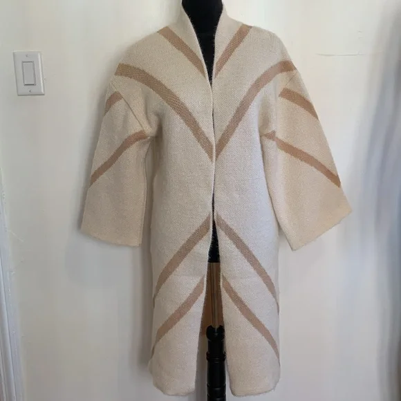 NEW Steve Madden Cardigan Sweater - Picture 3 of 9